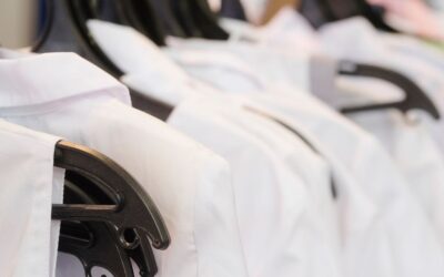5 najlepszych praktyk pielęgnacji odzieży medycznej z powłoką antybakteryjną